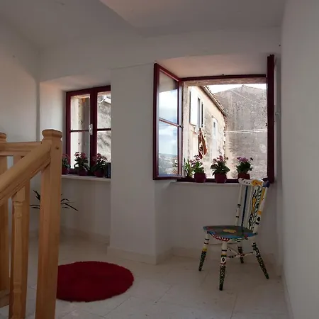 Apartments Tin Split Room photo